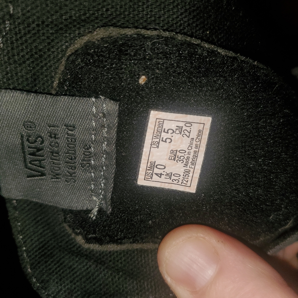 Vans - Picture 2 of 7